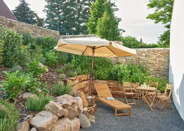 מלון דירות Jokai7 3*